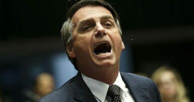 Bolsonaro de Brasil tiene COVID-19, al igual que miles de indígenas que viven a días del hospital más cercano.