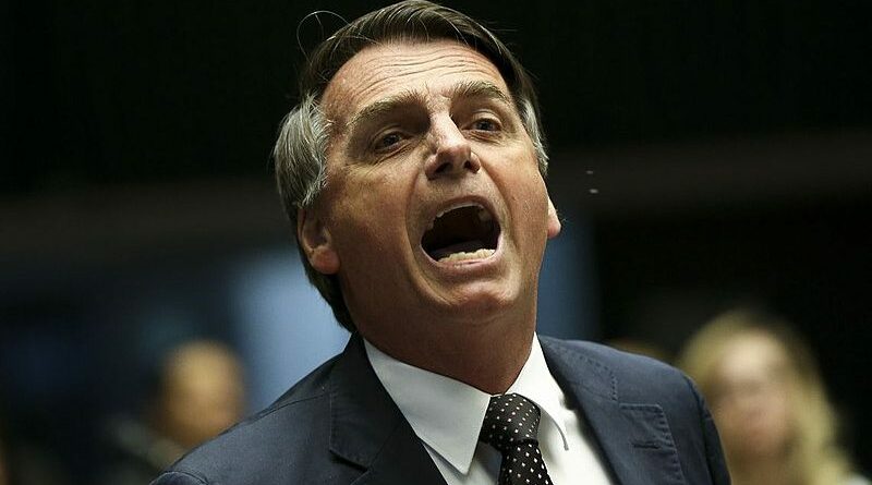 Bolsonaro de Brasil tiene COVID-19, al igual que miles de indígenas que viven a días del hospital más cercano.