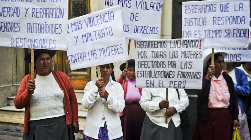 Miles de mujeres peruanas demandan justicia tras ser esterilizadas a la fuerza durante el régimen de Fujimori