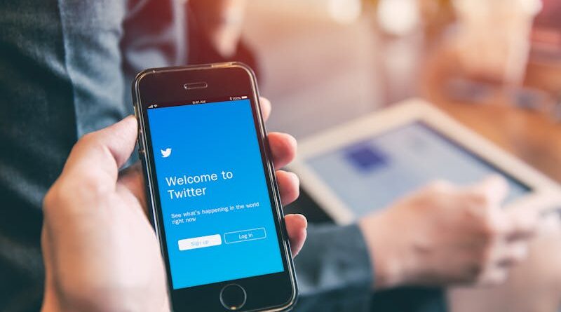 Aprender Derecho del Trabajo con Twitter: posible y ventajoso